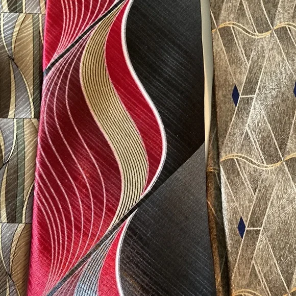 Silk Ties - Picture 3 of 5